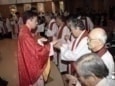 新司祭による陪餐